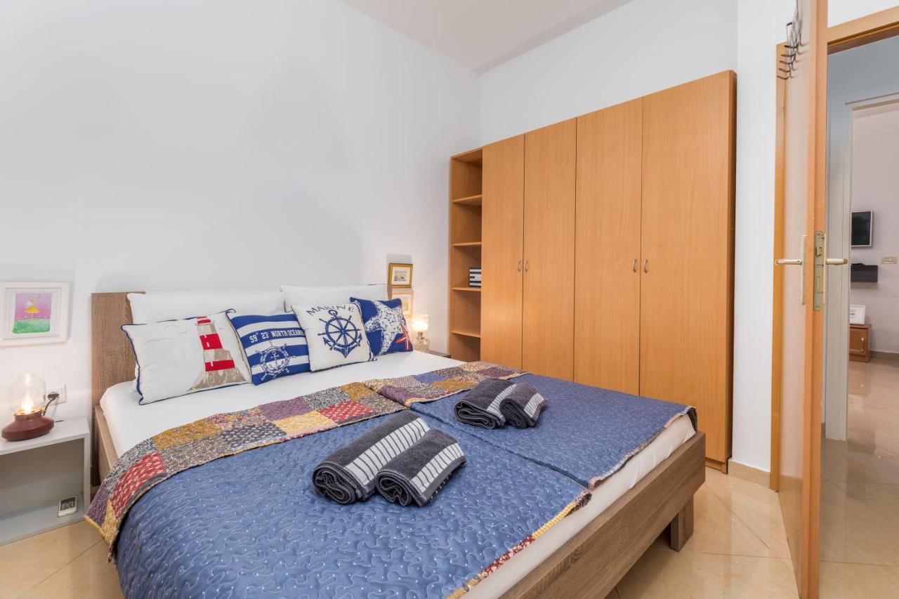 Apartment-old Town-dundo * Pola