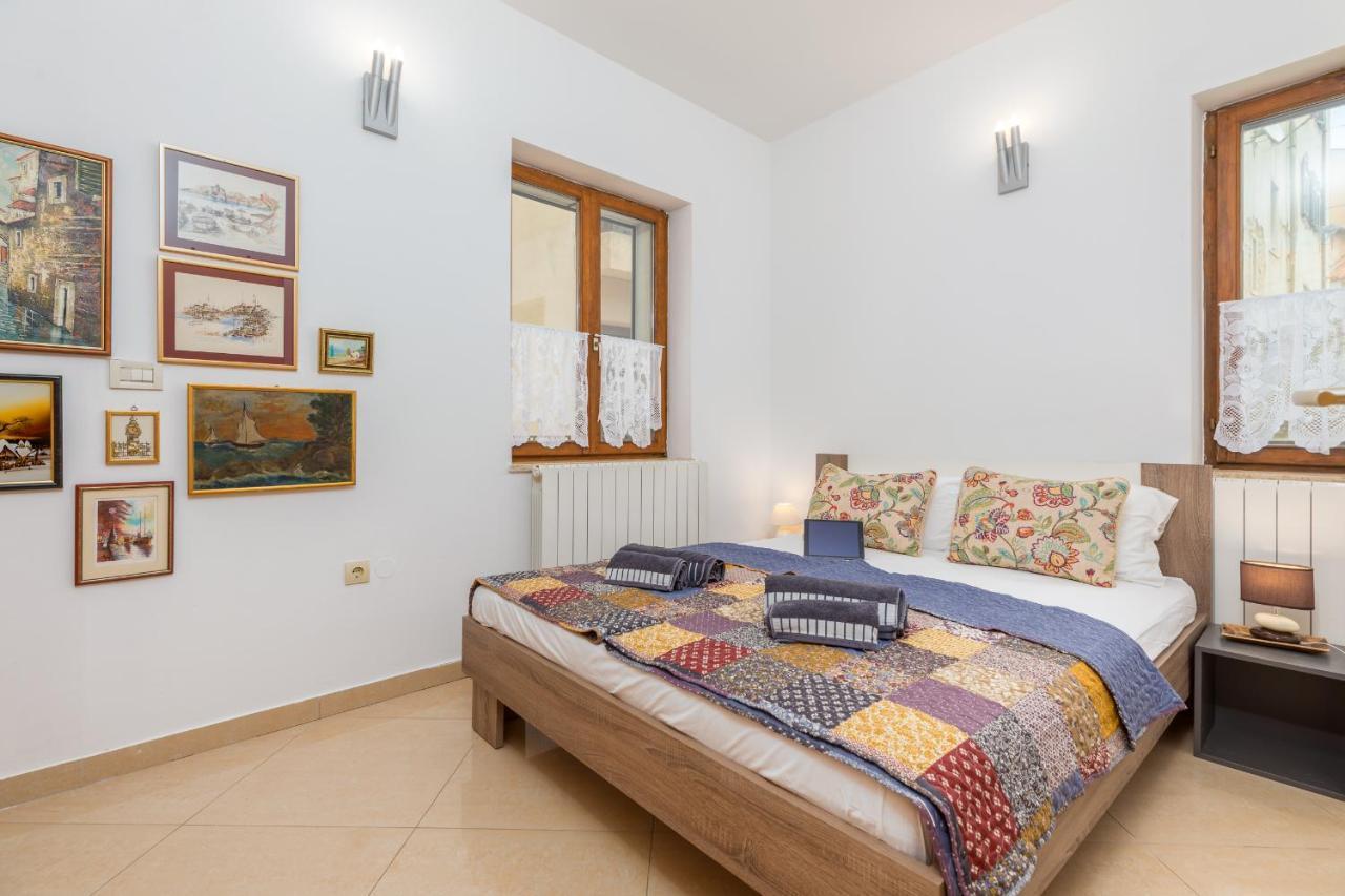 Apartment-old Town-dundo Appartamento