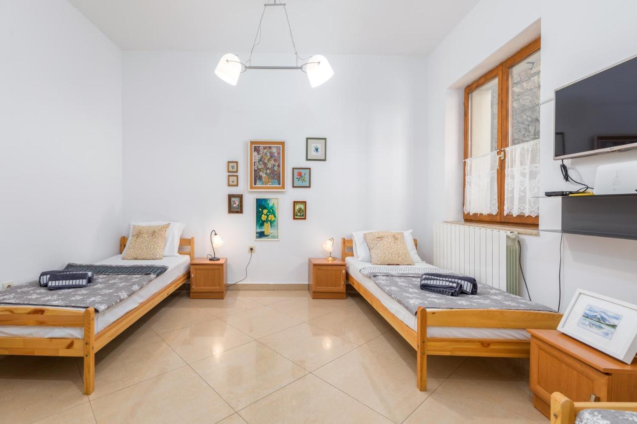 Apartment-old Town-dundo Apartma